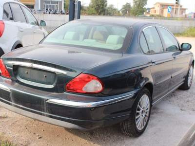 Jaguar X-Type 2 litri V6 24V cat usata Medole