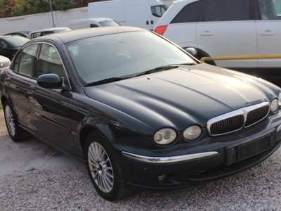 Jaguar X-Type 2 litri V6 24V cat usata Medole
