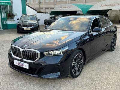 BMW Serie 5 520d d 48V XDRIVE MSPORT IVA AUTO NAVI KAMERA C19 FULL Nero usata Pescara