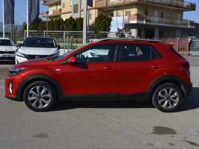 Kia Stonic 1.2 DPI Urban Rosso usata Fondi