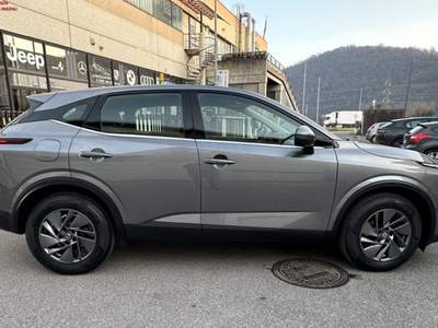Nissan Qashqai MHEV 140 CV Business hybrid pari al nuovo Grigio usata Concesio