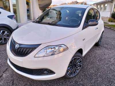 Lancia Ypsilon 1.0 FireFly 5 porte S&S Hybrid Oro Bianco usata Camisano Vicentino