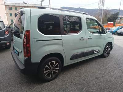 Citroen Berlingo BlueHDi 130 EAT8 M Shine - 7 POSTI Verde usata Genova