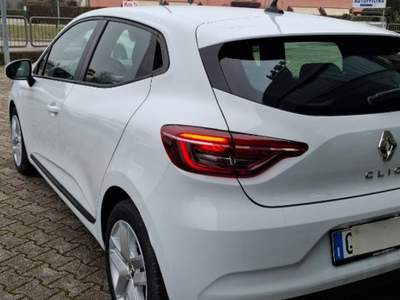 Renault Clio TCe 90 CV 5 porte Zen Bianco usata Ferrara