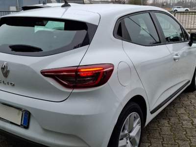 Renault Clio TCe 90 CV 5 porte Zen Bianco usata Ferrara
