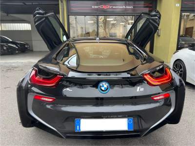BMW i8 ibrida benzina /elettrica accessoriatissima Nero usata Cantù