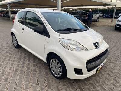 Peugeot 107 1.0 68CV 3p. Plaisir Bianco usata Giarre