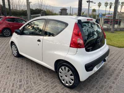 Peugeot 107 1.0 68CV 3p. Plaisir Bianco usata Giarre