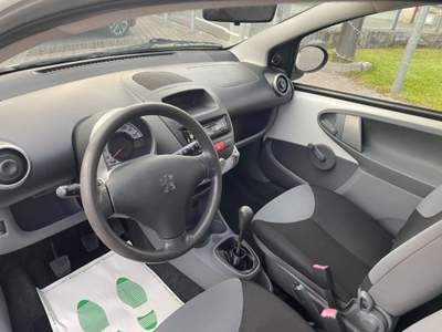 Peugeot 107 1.0 68CV 3p. Plaisir Bianco usata Giarre