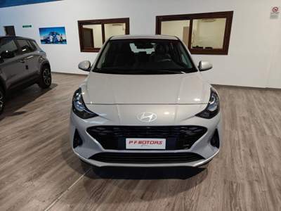 Hyundai i10 1.0 MPI AT Connectline Grigio usata San Nicola Manfredi