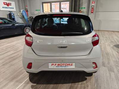 Hyundai i10 1.0 MPI AT Connectline Grigio usata San Nicola Manfredi