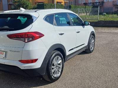 Hyundai Tucson 1.7 CRDi XPossible Bianco usata San Nicola Manfredi