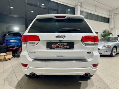Jeep Grand Cherokee 3.0 V6 CRD 250CV Multijet II Overland Bianco usata Bussero