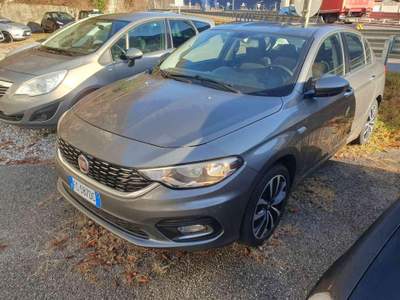 Fiat Tipo 1.6 Mjt 4 porte Lounge Bronzo usata Longarone