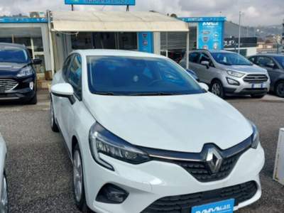 Renault Clio Blue dCi 100 CV 5 porte Evolution Bianco usata Pozzuoli