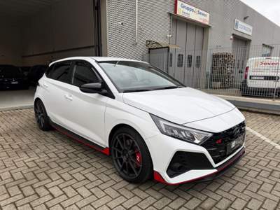 Hyundai i20 N 1.6 T-GDI MT N-Performance TECHNO PACK BOSE Bianco usata Savona