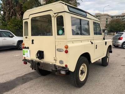 Land Rover Defender 88 Beige usata Siracusa