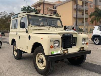 Land Rover Defender 88 Beige usata Siracusa