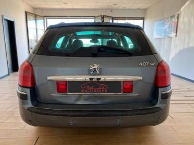 Peugeot 407 2.0 HDi FAP Confort Grigio usata Botrugno