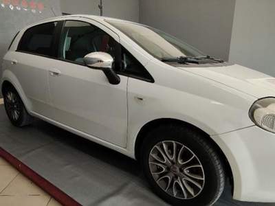 Fiat Punto Evo 1.3 Mjt 75CV DPF 5p. S&S Act. Bianco usata Botrugno