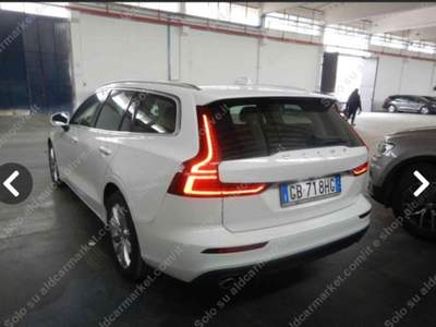 Volvo V60 190 cv Geartronic Momentum km 52000 originali Bianco usata Roma