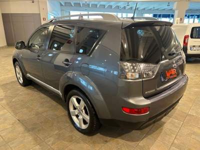 Mitsubishi Outlander 2.0 DI-D "7POSTI" 4WD "NEOPATENTATI" Grigio usata Beinette