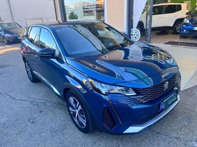 Peugeot 3008 Hybrid 225 e-EAT8 Allure Pack Blu/Azzurro usata Mascali