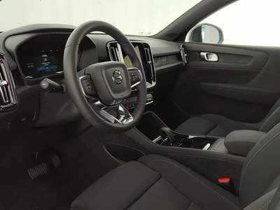 Volvo XC40 Ex40 single motor extended range core rwd Verde usata Cuneo