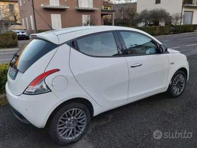 Lancia Ypsilon  Bianco usata Riccò del Golfo di Spezia