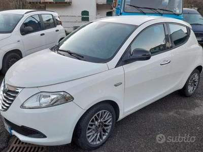 Lancia Ypsilon  Bianco usata Riccò del Golfo di Spezia