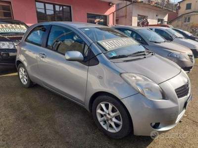 Toyota Yaris  Grigio usata Riccò del Golfo di Spezia