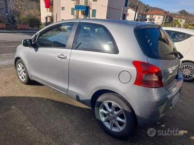 Toyota Yaris  Grigio usata Riccò del Golfo di Spezia