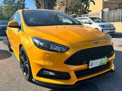 Ford Focus 2.0 EcoBoost 250 CV ST3 Giallo usata Siracusa
