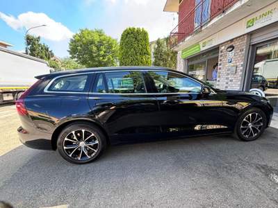 Volvo V60 Geartronic Momentum Business Pro Nero usata Nonantola