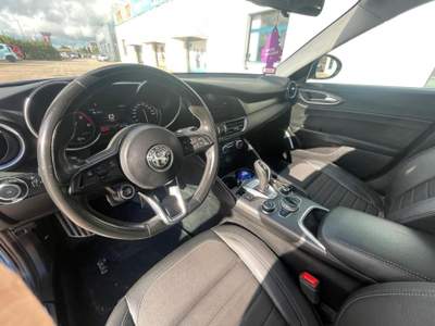 Alfa Romeo Giulia 2.2 Turbodiesel 190 CV AT8 Blu/Azzurro usata Sassari
