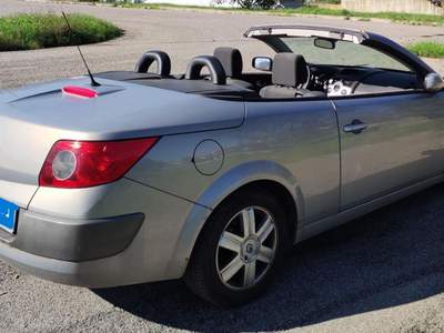 Renault Mégane Mégane C-C 1.9 dCi Confort Authentique Grigio usata San Giustino