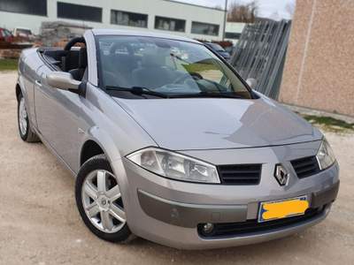 Renault Mégane Mégane C-C 1.9 dCi Confort Authentique Grigio usata San Giustino