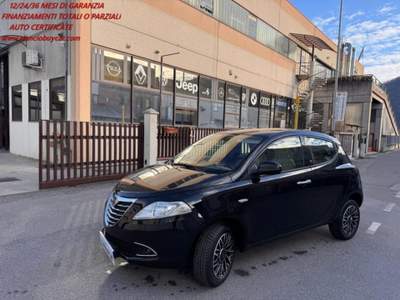 Lancia Ypsilon neopatenti TwinAir 5 porte Metano Ecochic Gold Nero usata Concesio
