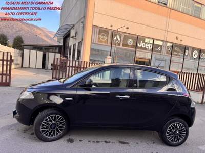 Lancia Ypsilon neopatenti TwinAir 5 porte Metano Ecochic Gold Nero usata Concesio