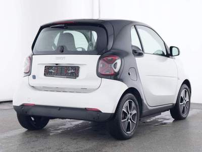 Smart ForTwo EQ Passion Bianco usata Magenta
