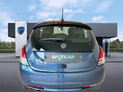 Lancia Ypsilon 1.0 FireFly 5 porte S&S Hybrid Silver Plus Blu/Azzurro usata Bologna