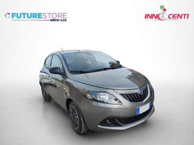 Lancia Ypsilon 1.0 FireFly 5 porte S&S Hybrid Gold Grigio usata AVERSA