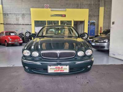 Jaguar X-Type 3.0 V6 24V cat Executive Verde usata Marnate