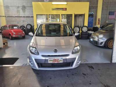Renault Clio 1.5 dCi 75CV 5 porte Yahoo! Grigio usata Marnate