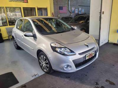 Renault Clio 1.5 dCi 75CV 5 porte Yahoo! Grigio usata Marnate