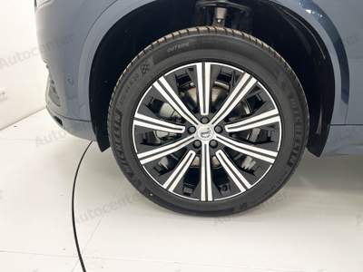 Volvo XC90 B5 (b) AWD automatico 7 posti Core Blu/Azzurro usata Bassano del Grappa