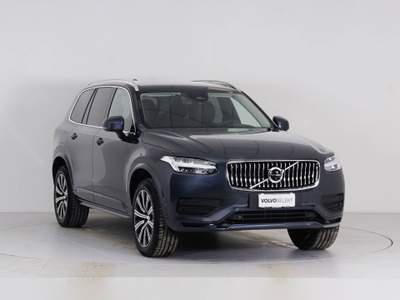 Volvo XC90 B5 (b) AWD automatico 7 posti Core Blu/Azzurro usata Bassano del Grappa