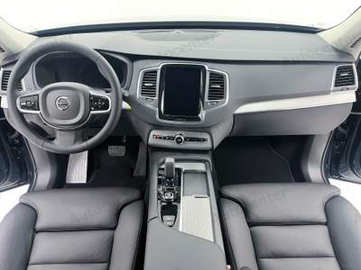 Volvo XC90 B5 (b) AWD automatico 7 posti Core Blu/Azzurro usata Bassano del Grappa