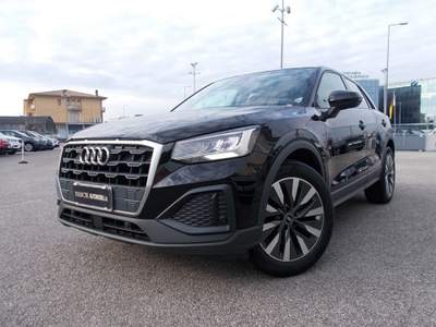 Audi Q2 30 TFSI Business tetto apribile Nero usata SAN VENDEMIANO