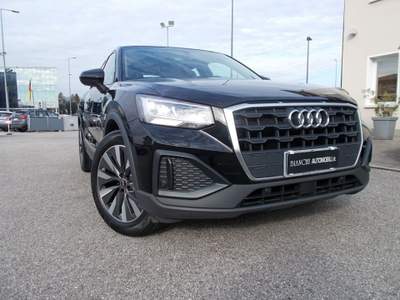 Audi Q2 30 TFSI Business tetto apribile Nero usata SAN VENDEMIANO